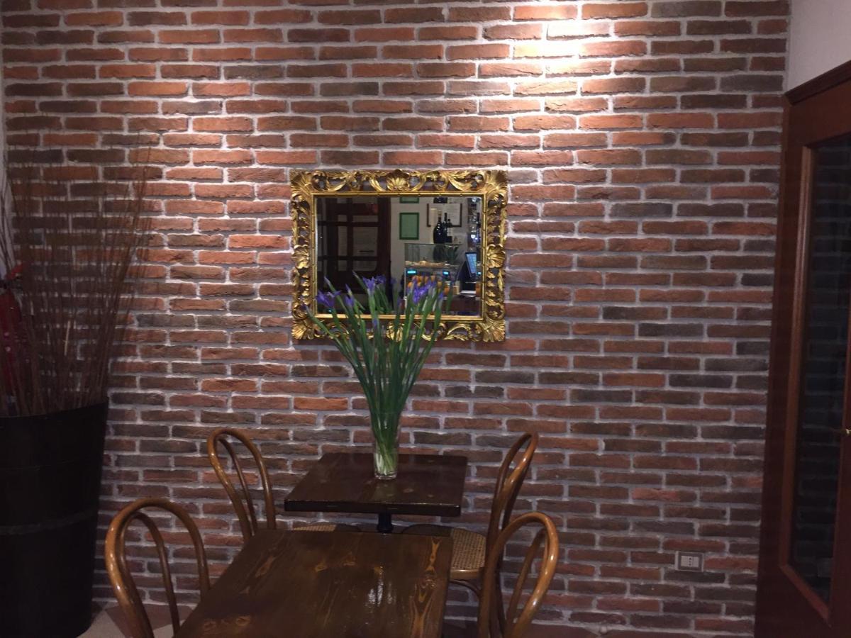 Albergo Da Pina Lazise Exterior foto